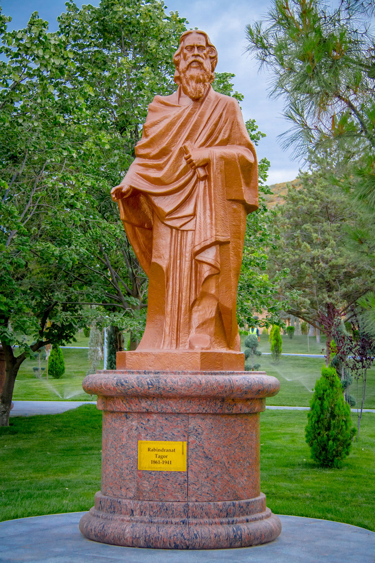 Monuments of outstanding personalities in the cultural and park complex «Magtymguly Pyragy»: Rabindranath Tagore