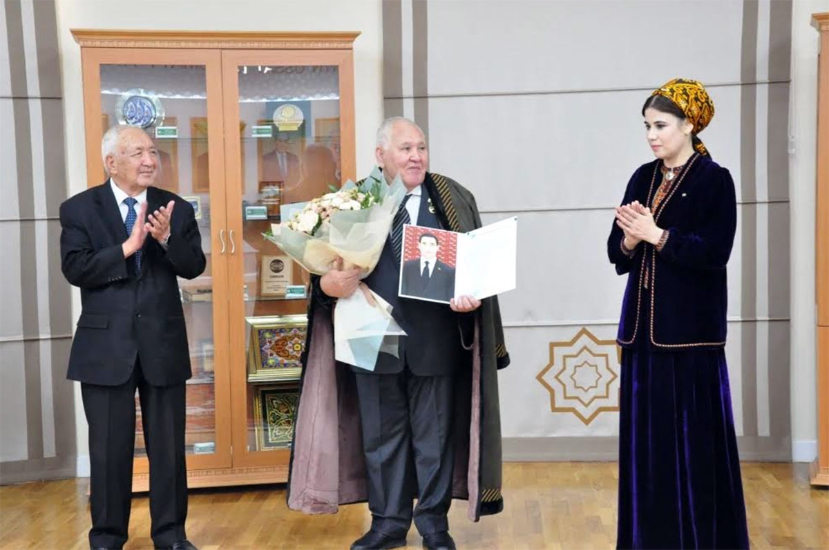 The IIR of the Ministry of Foreign Affairs of Turkmenistan celebrated the 80th anniversary of the veteran diplomatic service of Amangeldy Rakhmanov