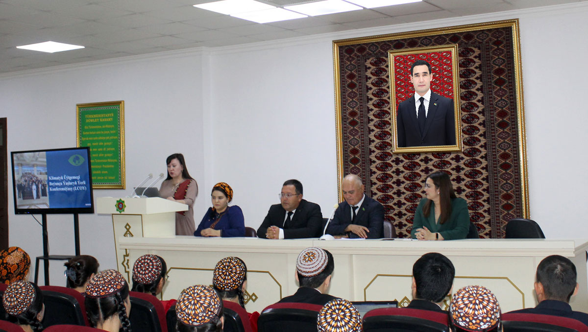 Turkmenistan’s youth at the forefront of climate initiatives