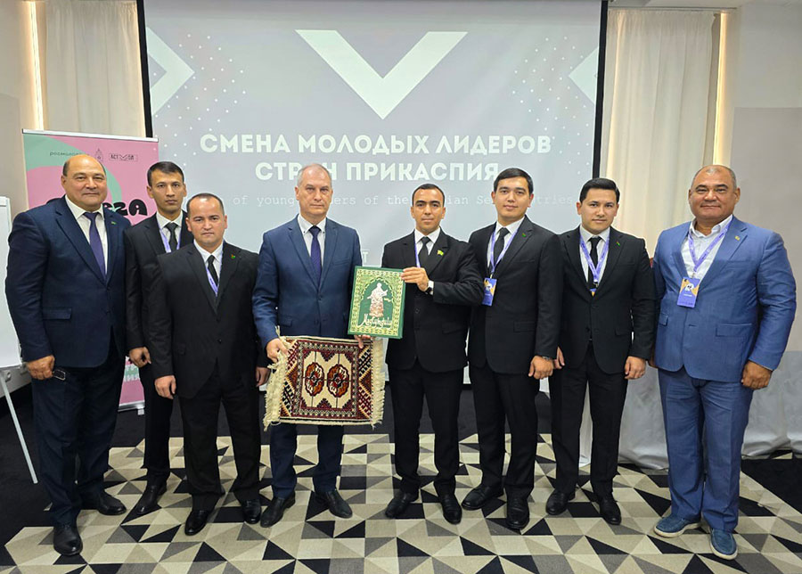 Young leaders of Turkmenistan participate in the educational forum «ShoreS»