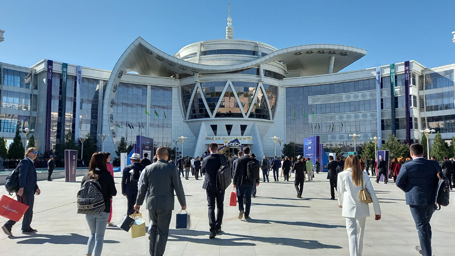 Convenient IT solutions for the modern city at the "HI-TECH Turkmenistan 2024" exhibition