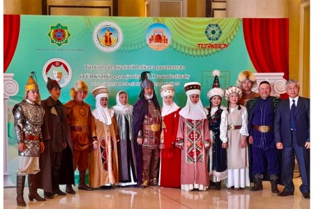 Türki medeniýetiň halkara guramasyna (TÜRKSOÝ) agza ýurtlaryň II teatr festiwaly giň medeni aragatnaşyk baýramyna öwrüldi