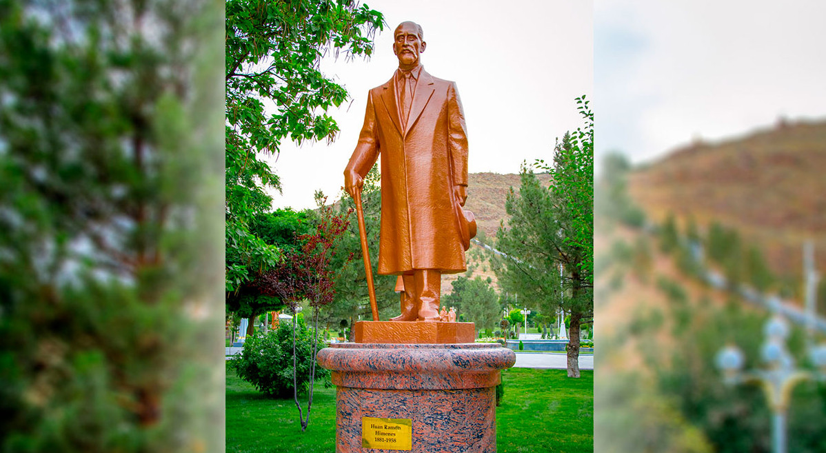 Monuments of outstanding personalities in the cultural and park complex "Magtymguly Pyragy": Juan Ramon Jimenez