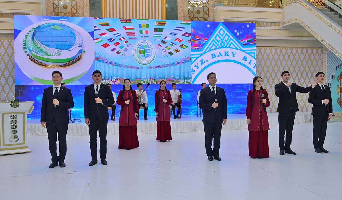 В Ашхабаде прошла конференция в честь мирового успеха туркменских наездников