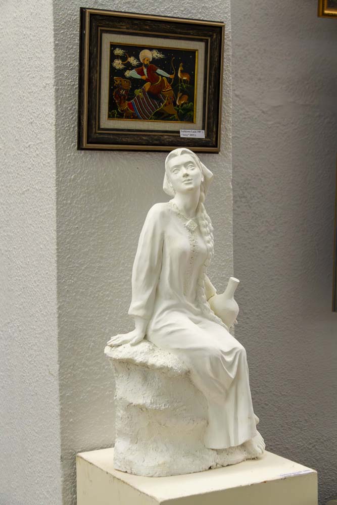 Zenan suratkeşleriň işleriniň sergisi açyldy