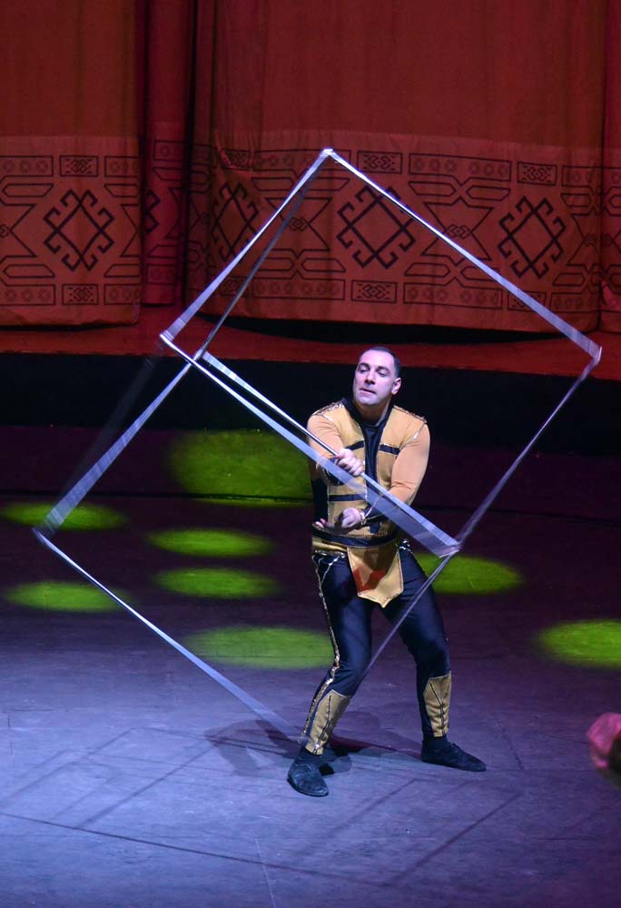 «Galkynyşyň» ganatly bedewleri we döwlet sirki Lebap topragynda