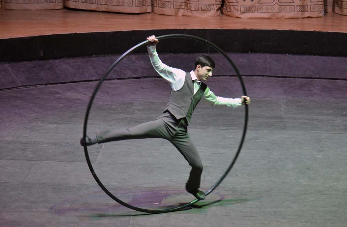 «Galkynyşyň» ganatly bedewleri we döwlet sirki Lebap topragynda