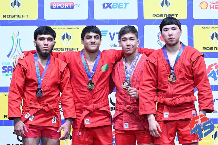 Туркменские самбисты завоевали 18 медалей на чемпионате Азии и Океании в Ташкенте