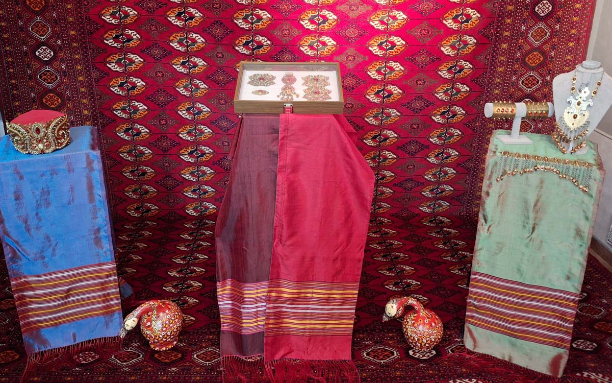 Tbiliside türkmen halysynyň baýramy bellenildi