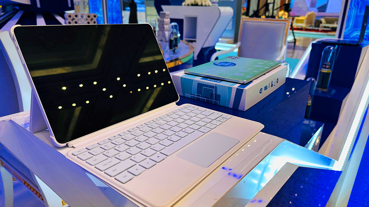 Робот Айгуль и другие инновации «Aýdyň Gijeler» на выставке «Белый город Ашхабад»