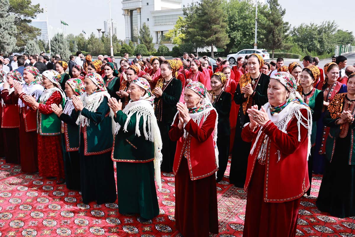 Diýarymyzda Türkmen halysynyň baýramy bellenildi