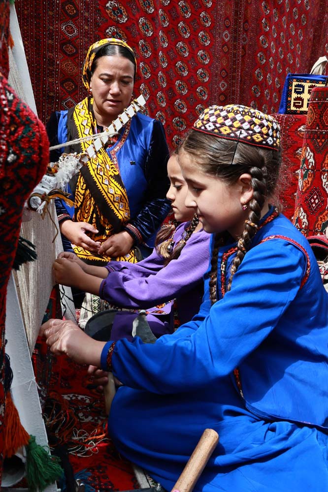 Diýarymyzda Türkmen halysynyň baýramy bellenildi