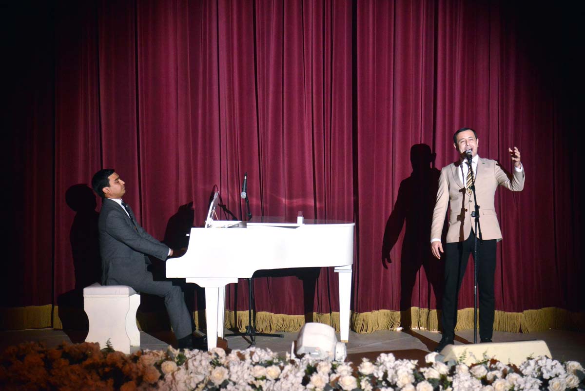 Owazasy owazlarda, dowamaty ýyllarda