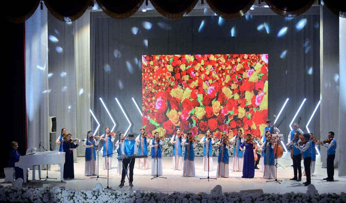 Owazasy owazlarda, dowamaty ýyllarda