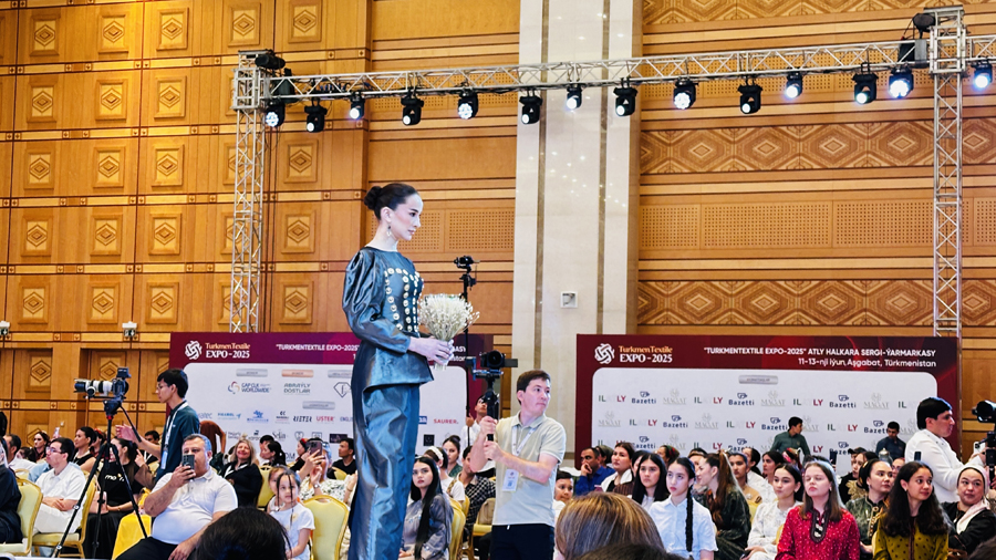 Aşgabat ýene-de moda senagatynyň merkezine öwrüldi