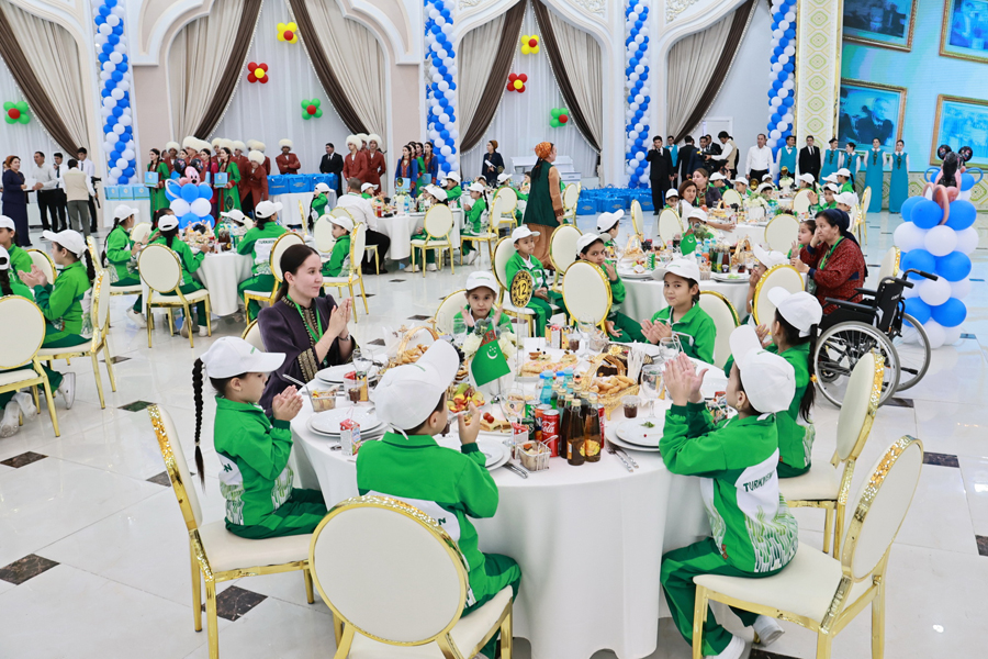 Ýaş türkmenistanlylar küşt boýunça halkara ýaryşyň umumy medal hasabynda birinji orny eýelediler