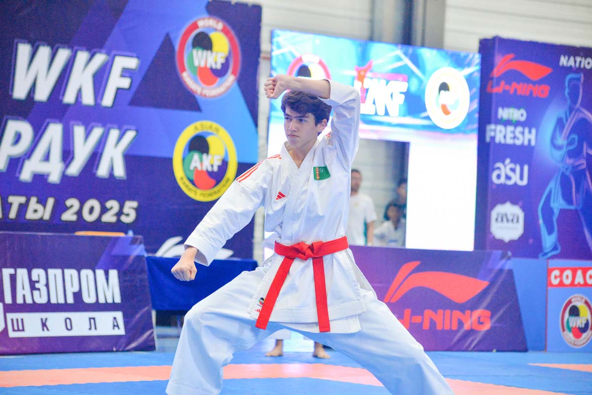 Каратисты Туркменистана завоевали 7 медалей в первый день на чемпионате Центральной Азии в Бишкеке