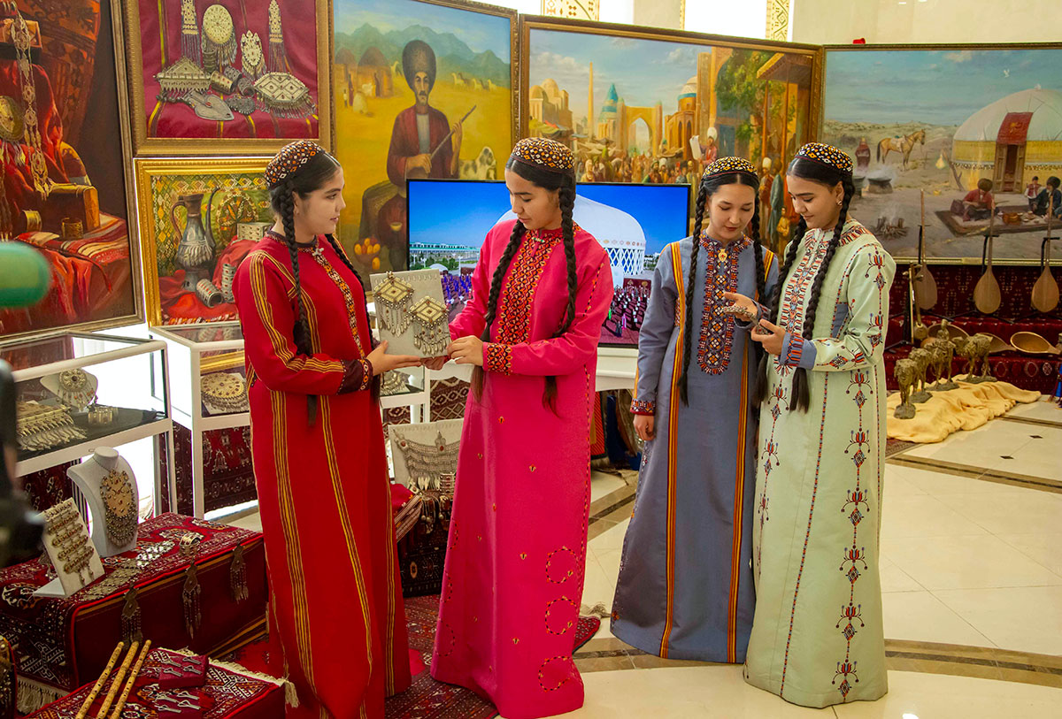 Стартовала Неделя культуры Международного года мира и доверия