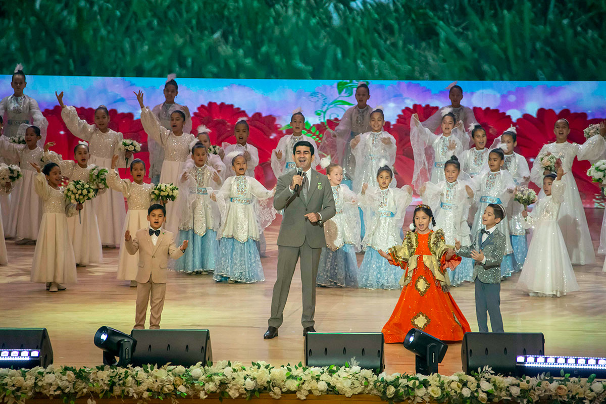 Стартовала Неделя культуры Международного года мира и доверия