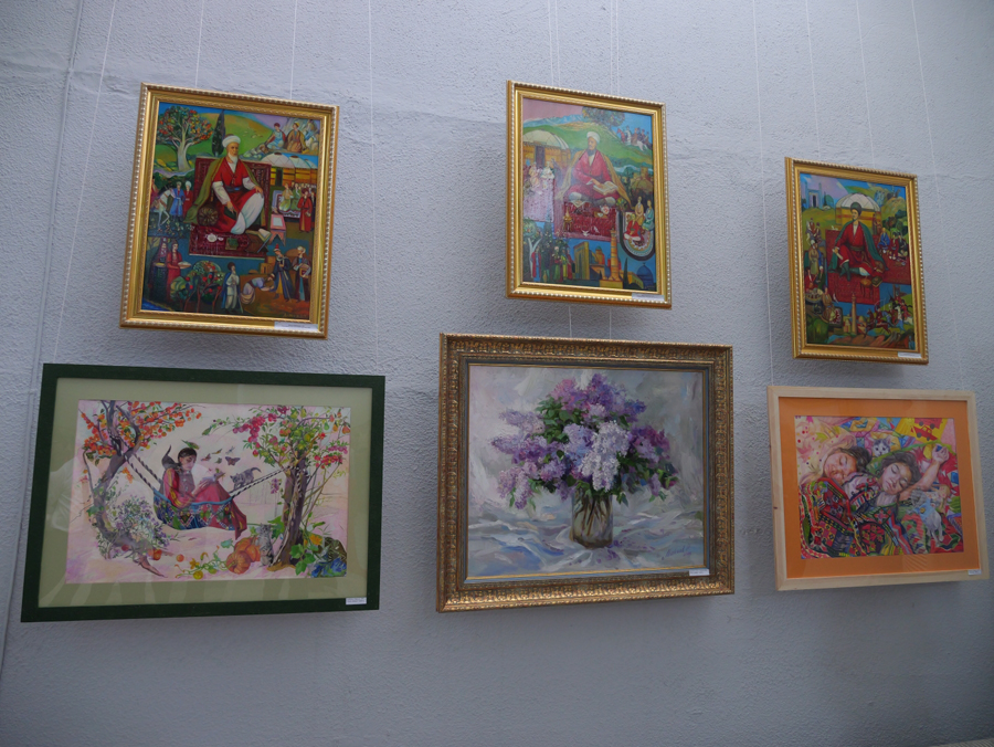 Medeniýet we sungat işgärleriniň hem-de Magtymguly Pyragynyň şygryýet güni mynasybetli suratkeşleriň we ýazyjylaryň sergisi