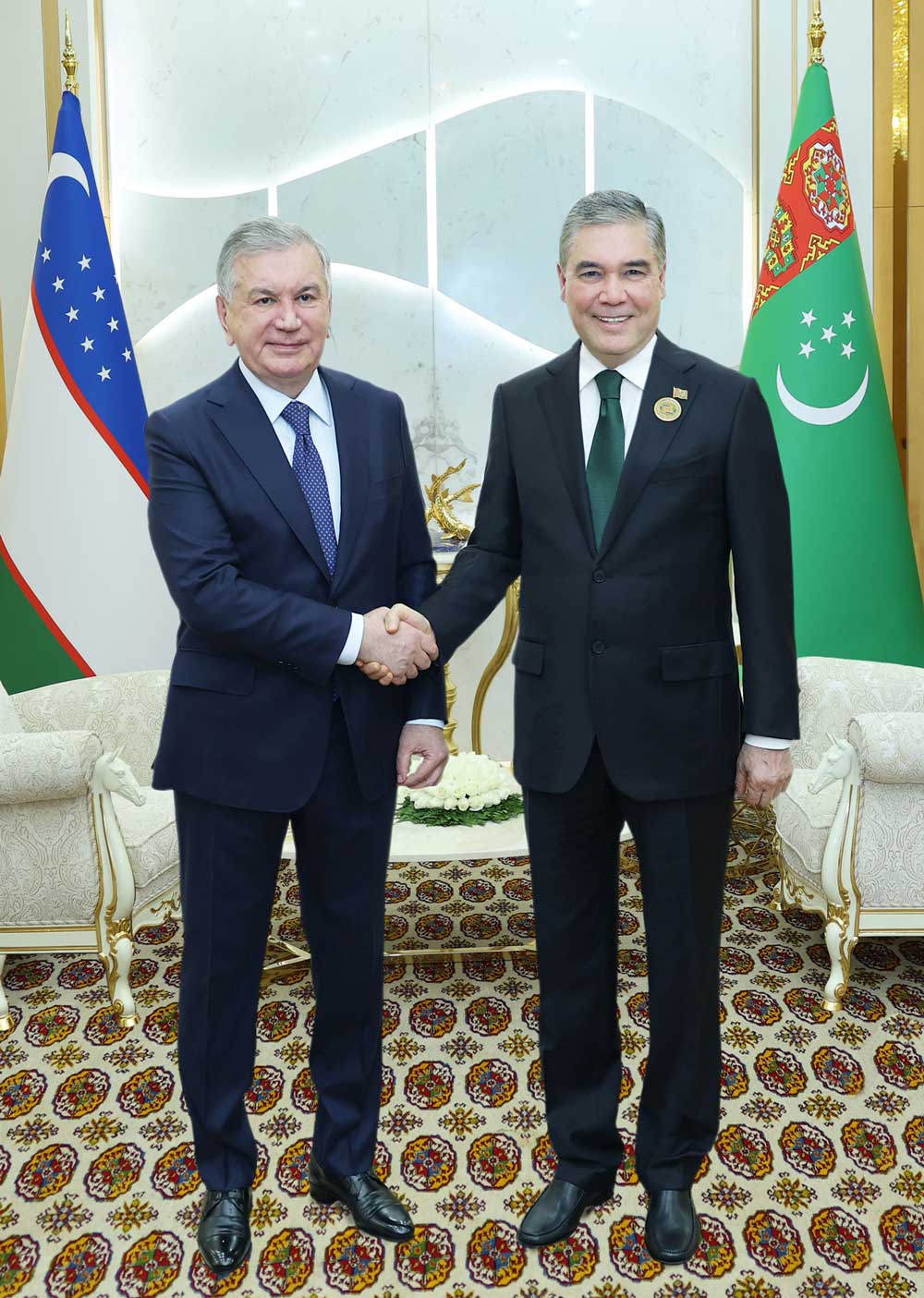 Национальный Лидер туркменского народа, Председатель Халк Маслахаты Туркменистана Герой-Аркадаг встретился с Президентом Республики Узбекистан