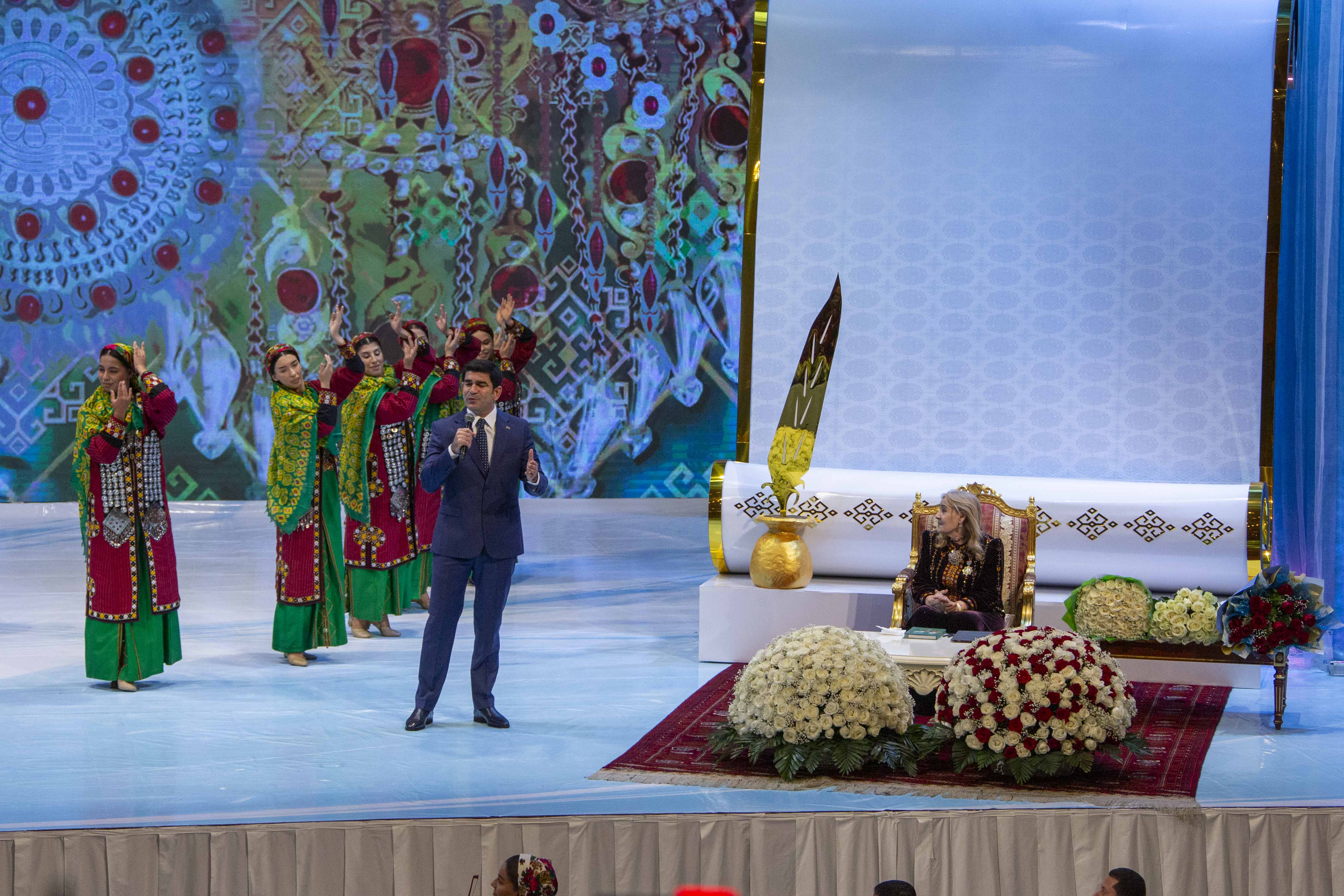 Şahyrana söz ussadyna sarpa