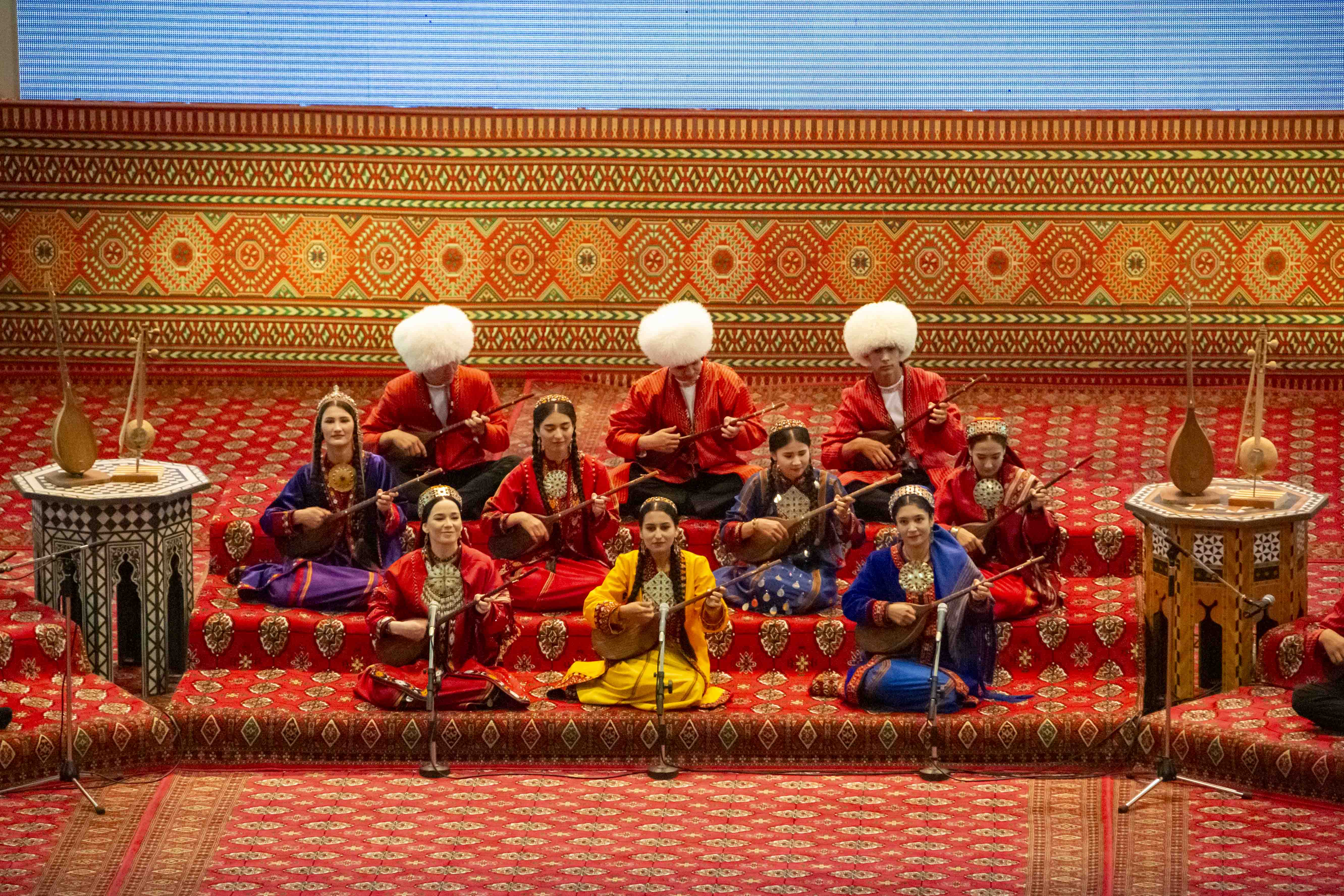 «Çalsana, bagşy!» döredijilik bäsleşiginiň jemleýji tapgyry geçirildi