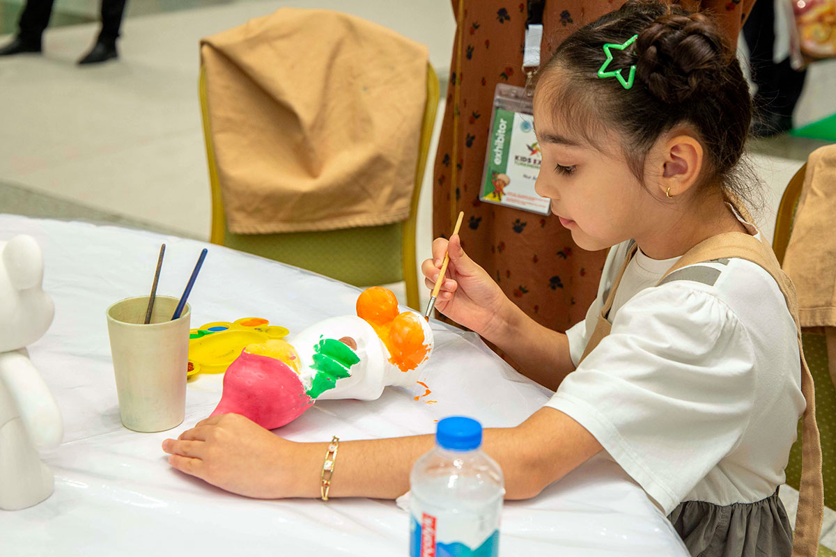 Aşgabatda çagalar üçin halkara sergi-ýarmarka açyldy