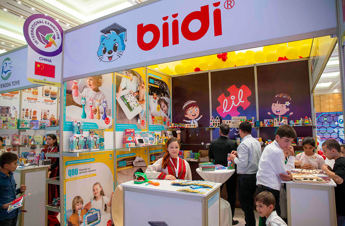 Aşgabatda çagalar üçin halkara sergi-ýarmarka açyldy