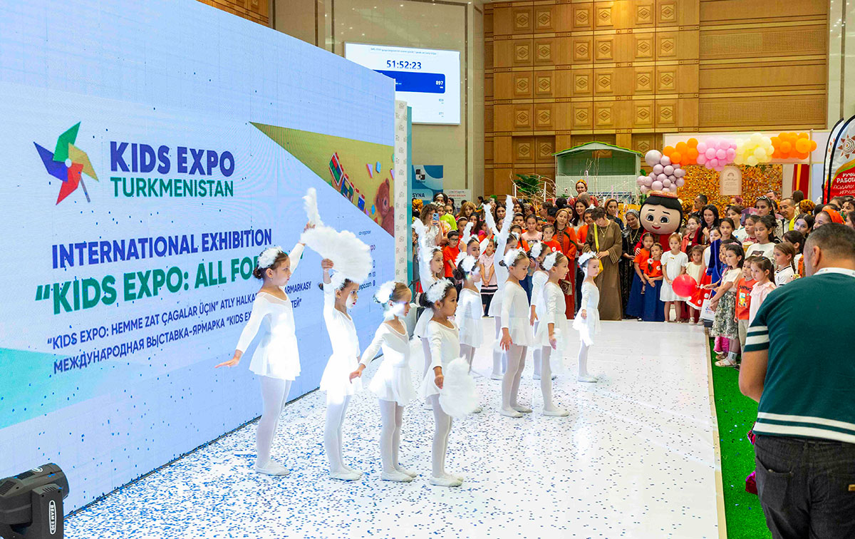 Aşgabatda çagalar üçin halkara sergi-ýarmarka açyldy