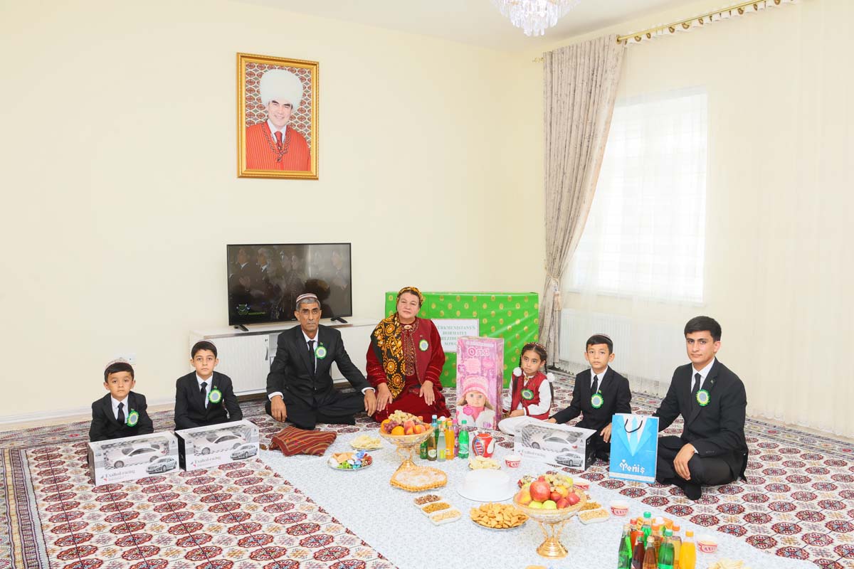 Döwletli mekan obasy — Watanymyzyň Garaşsyzlyk baýramyna sowgat