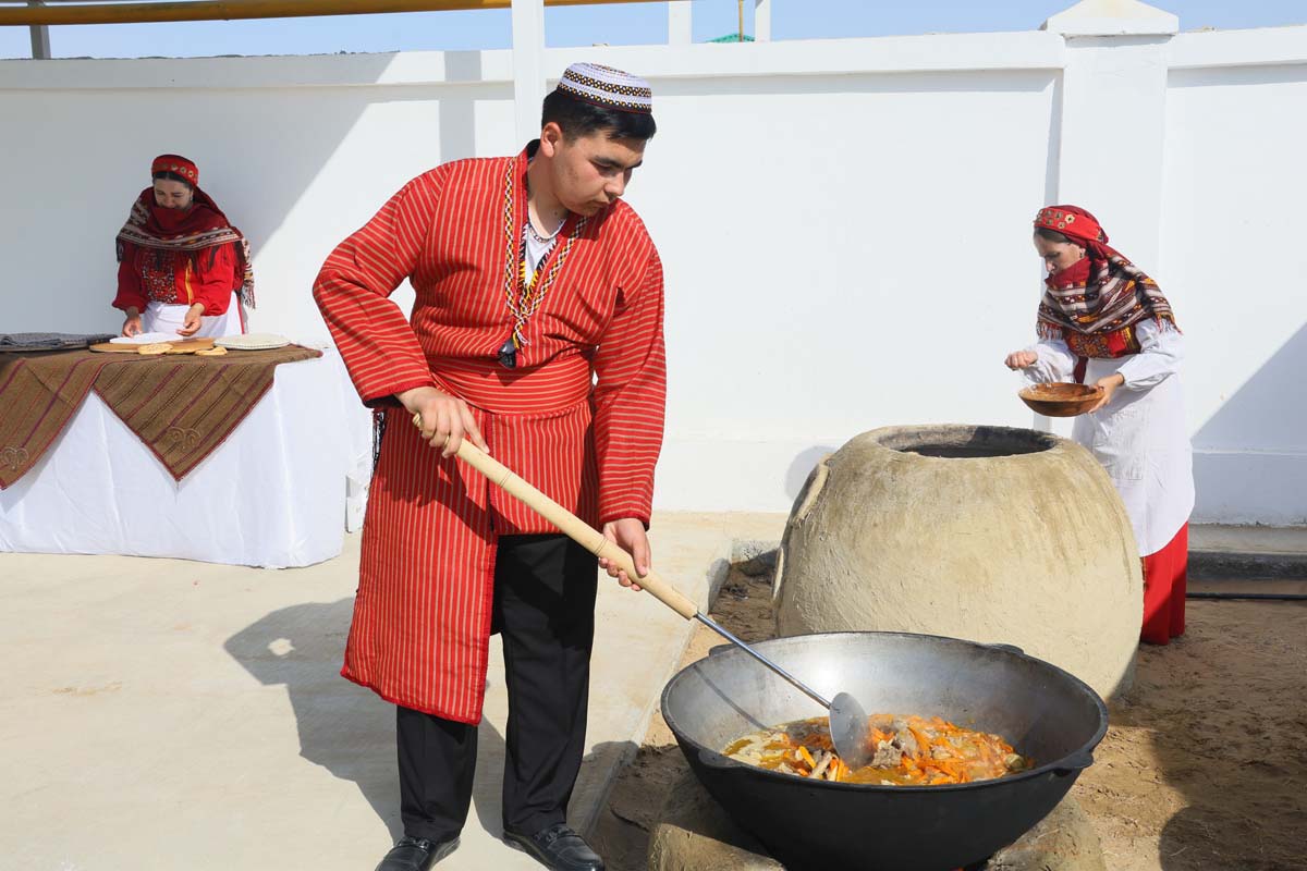 Döwletli mekan obasy — Watanymyzyň Garaşsyzlyk baýramyna sowgat