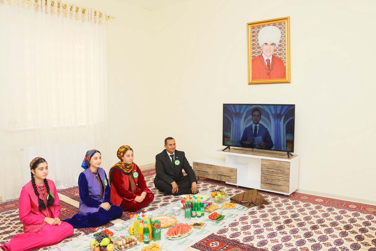 Döwletli mekan obasy — Watanymyzyň Garaşsyzlyk baýramyna sowgat