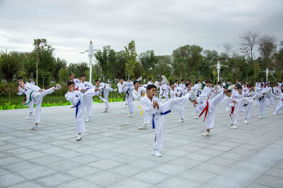 «Türkmenistanyň Garaşsyzlygynyň XV ýyllygy» seýilgähiniň açylyş dabarasy boldy
