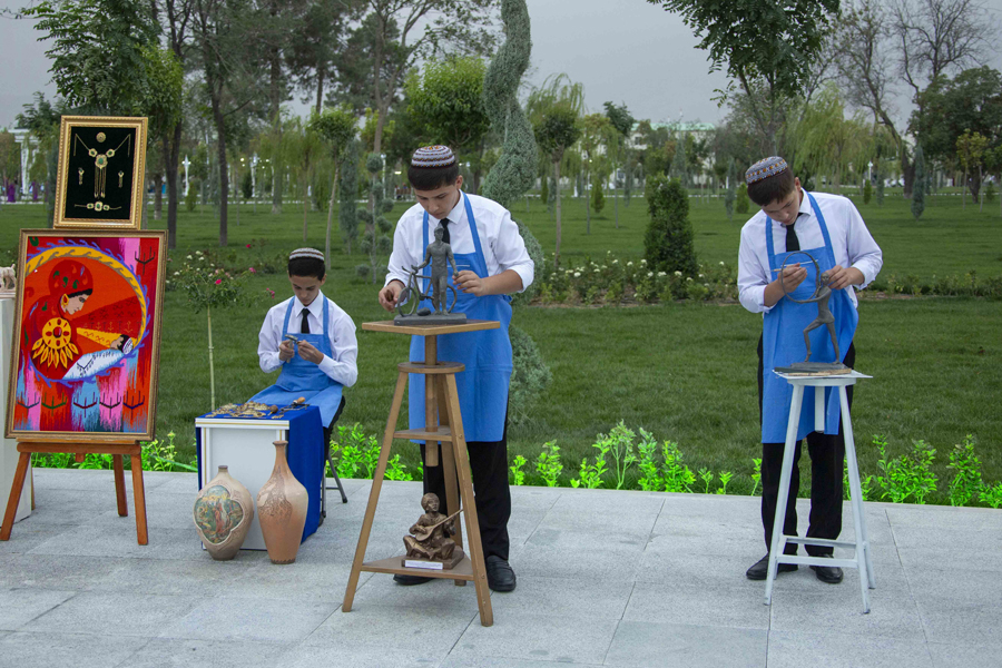 «Türkmenistanyň Garaşsyzlygynyň XV ýyllygy» seýilgähiniň açylyş dabarasy boldy