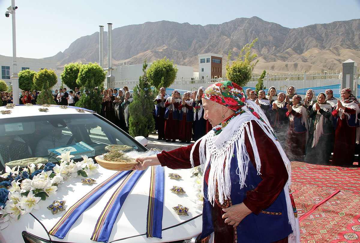 Arkadag şäherinde täze ýaşaýyş jaýlaryň açylyş dabarasy boldy