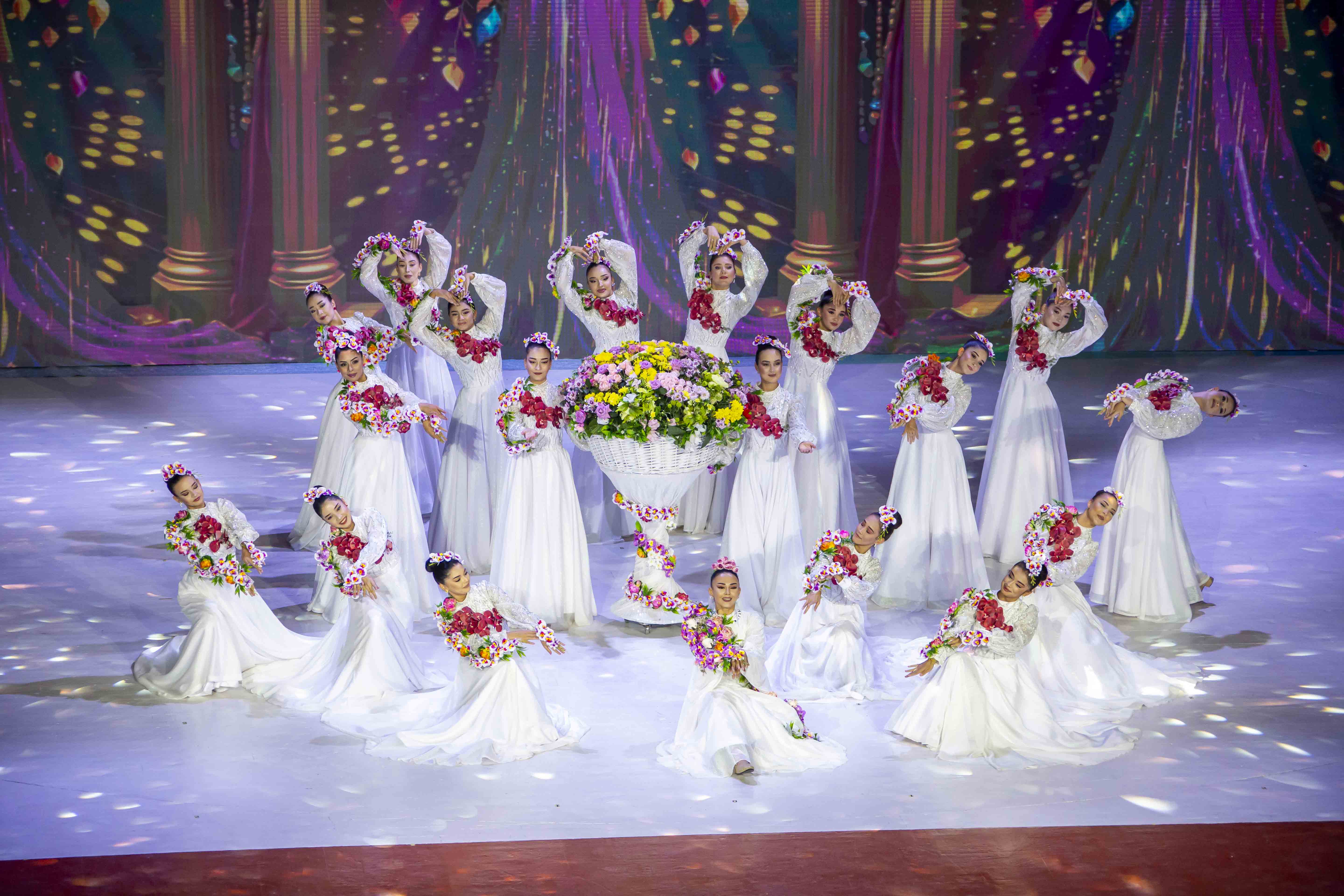 In praise of achievements of our independent fatherland