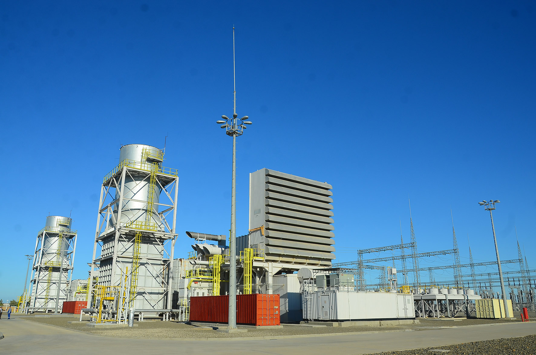 Awazaly energetikler belent sepgitlere tarap barýarlar