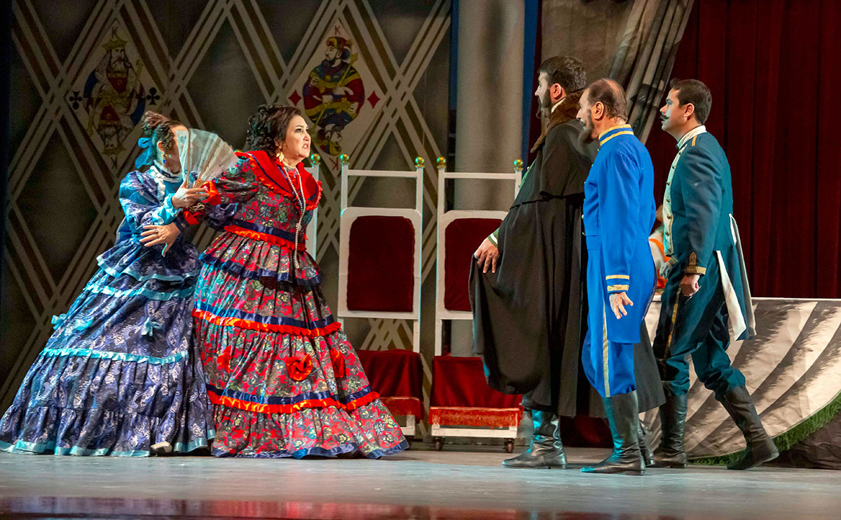 “The Marriage” by Gogol versus “The Marriage” by Ostrovsky