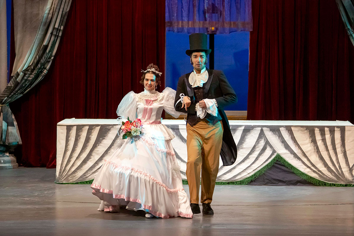 “The Marriage” by Gogol versus “The Marriage” by Ostrovsky