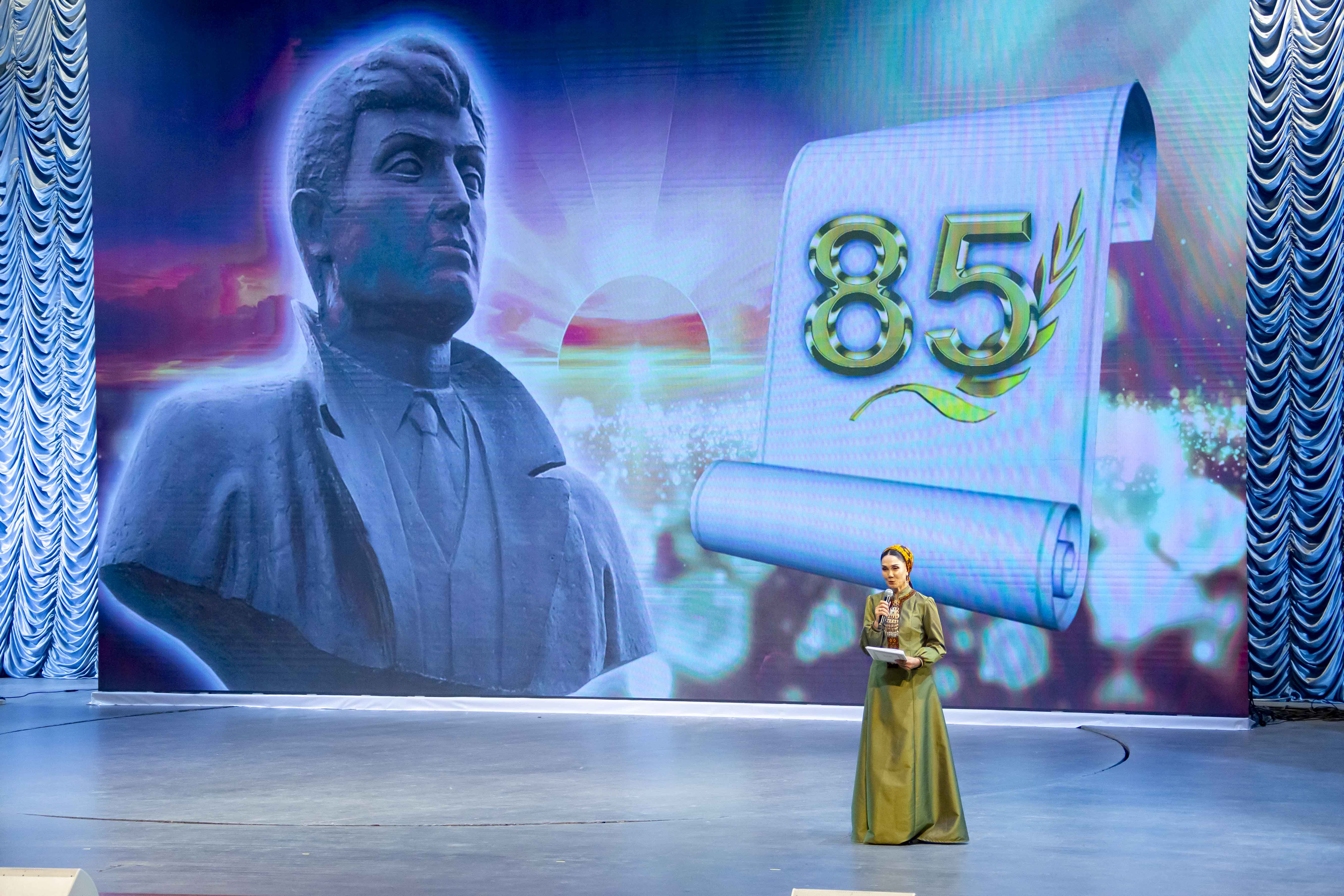 Şahyr Gurbannazar Ezizowa bagyşlanan döredijilik agşamy