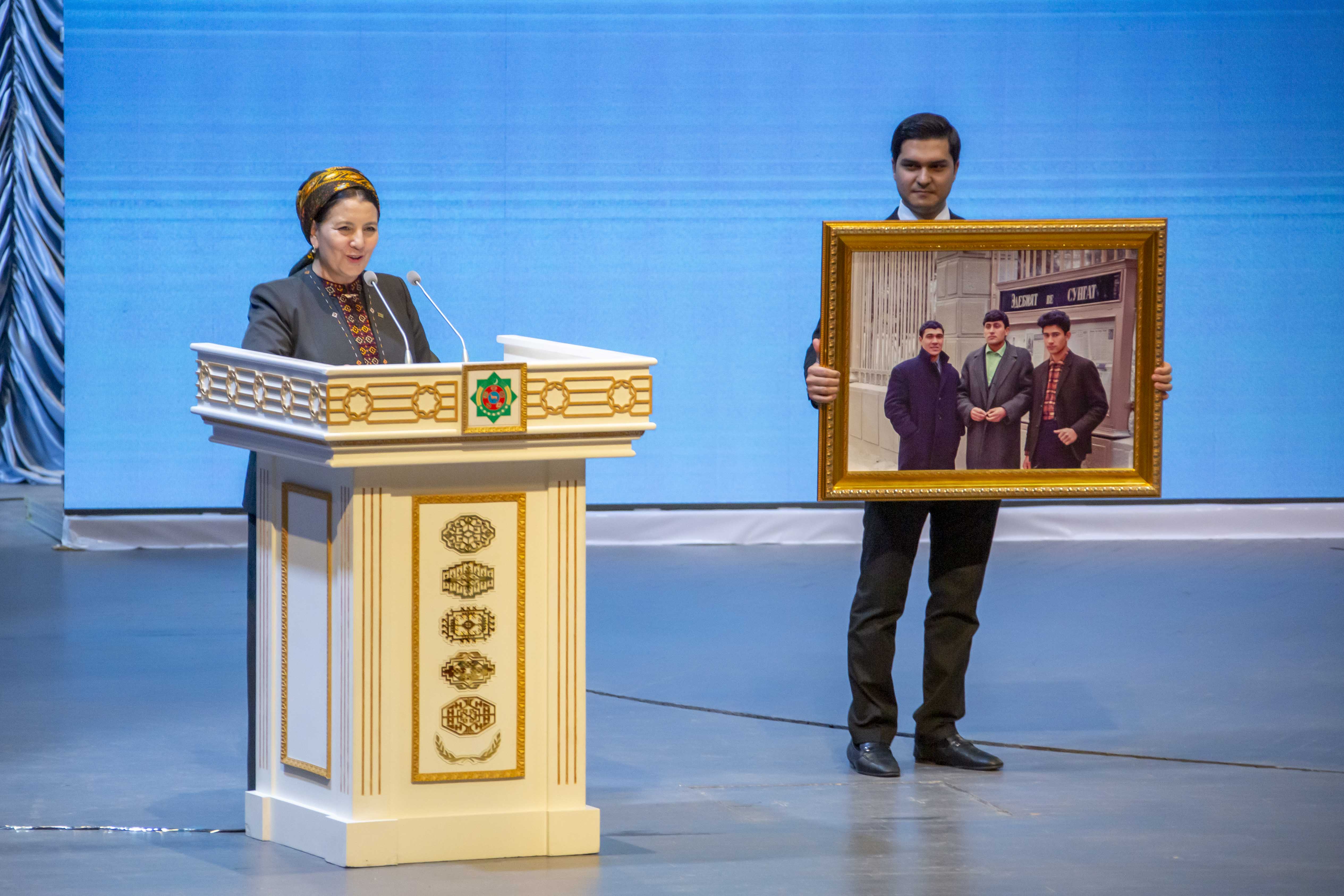 Şahyr Gurbannazar Ezizowa bagyşlanan döredijilik agşamy