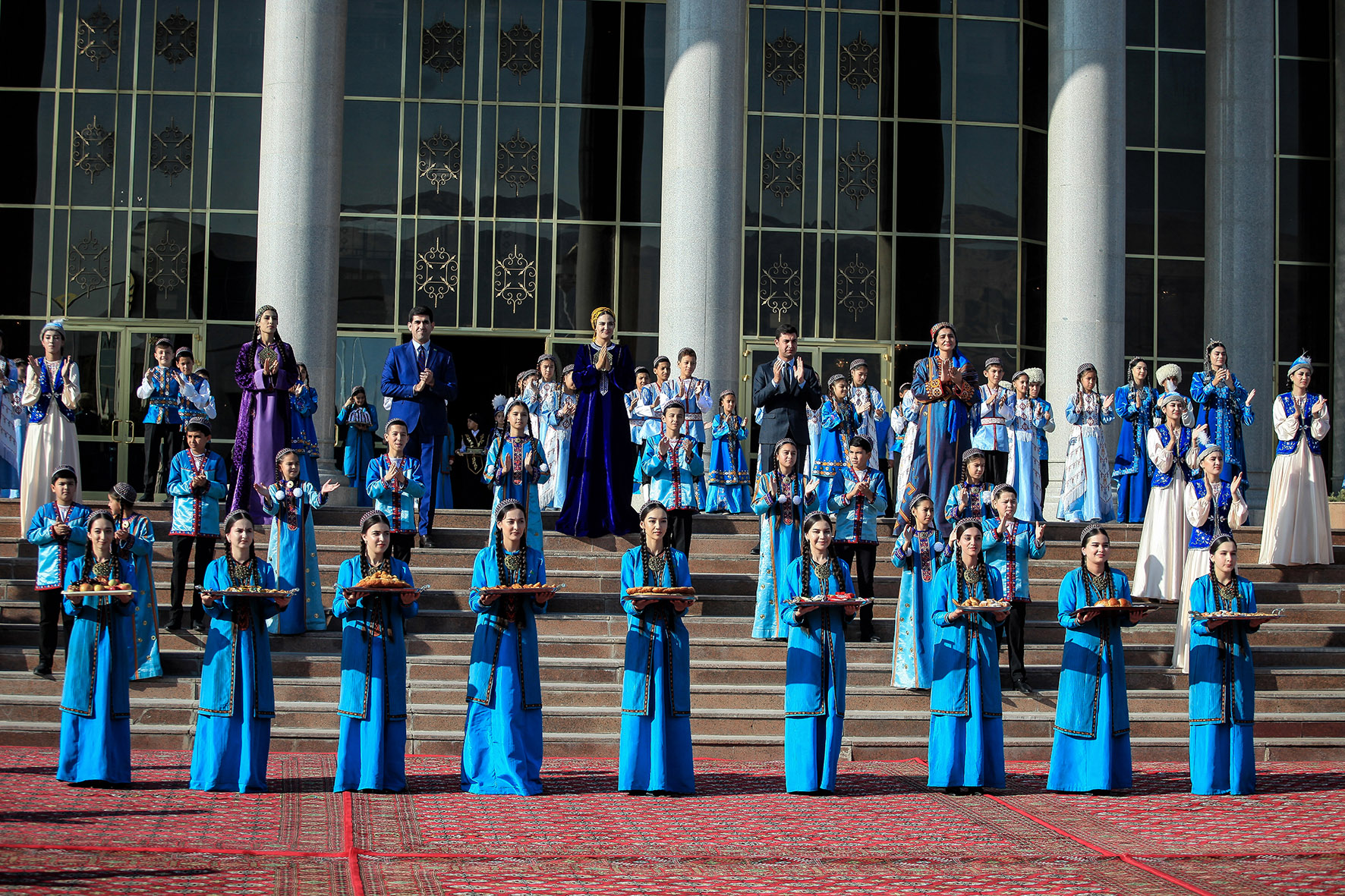 Türkmen-gazak dostlugynyň mizemezliginiň nyşany