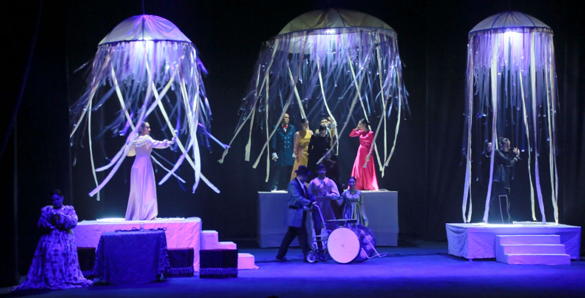 Mollanepes adyndaky talyplar teatrynda Edgar Ponuň eseri boýunça sahna oýny goýuldy