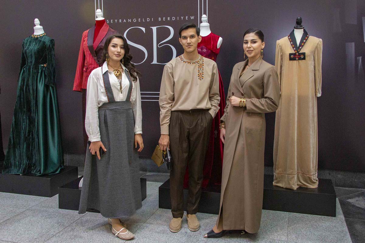 Türkmenistanyň Döwlet çeperçilik akademiýasynyň talyplary täze zehinleri bilen tapawutlandylar