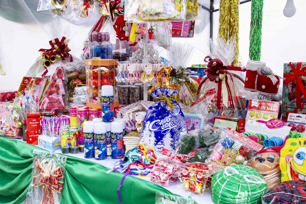 В Туркменистане стартовала праздничная торговля к предстоящим торжествам