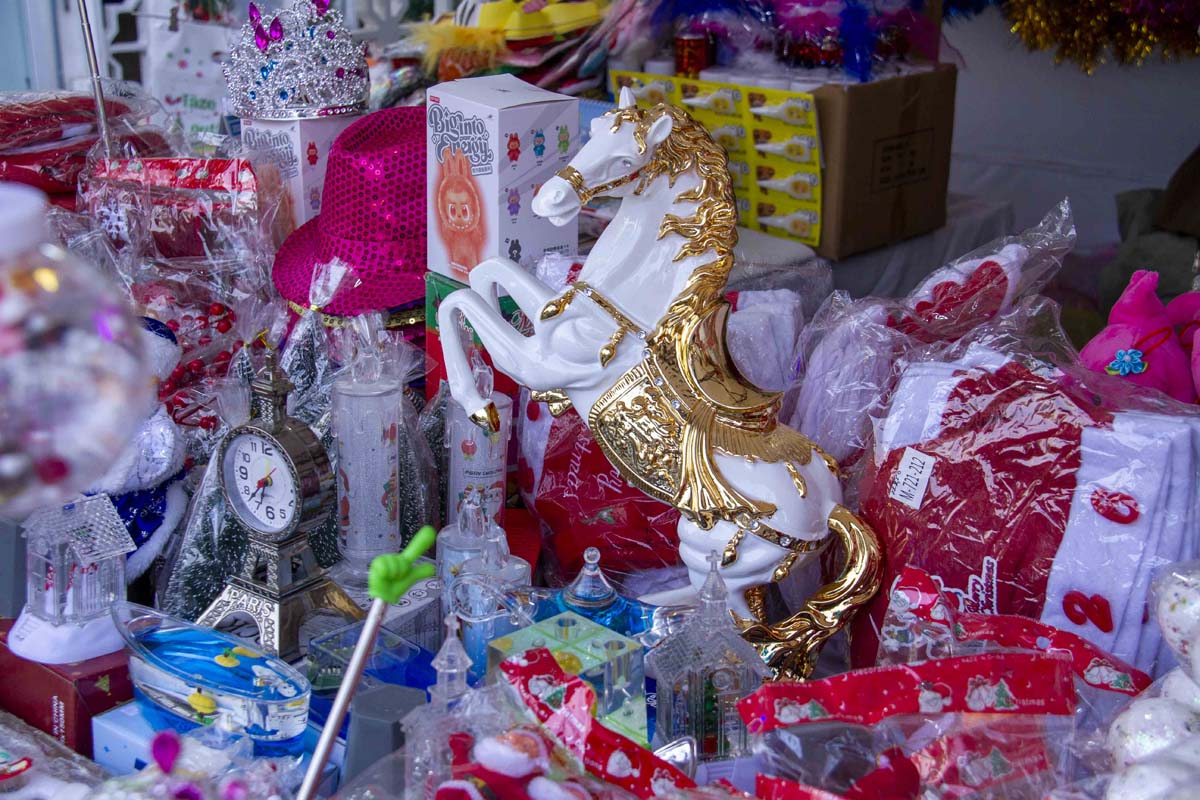 В Туркменистане стартовала праздничная торговля к предстоящим торжествам