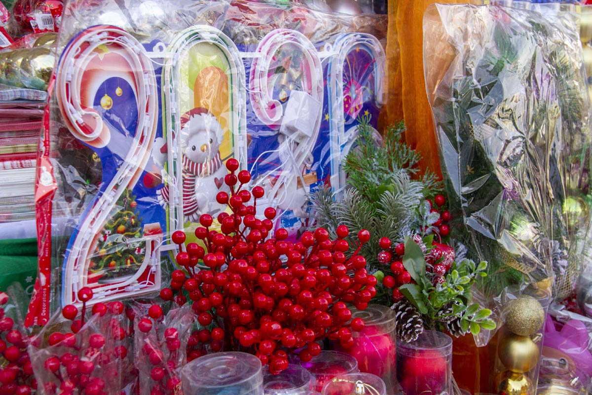 В Туркменистане стартовала праздничная торговля к предстоящим торжествам