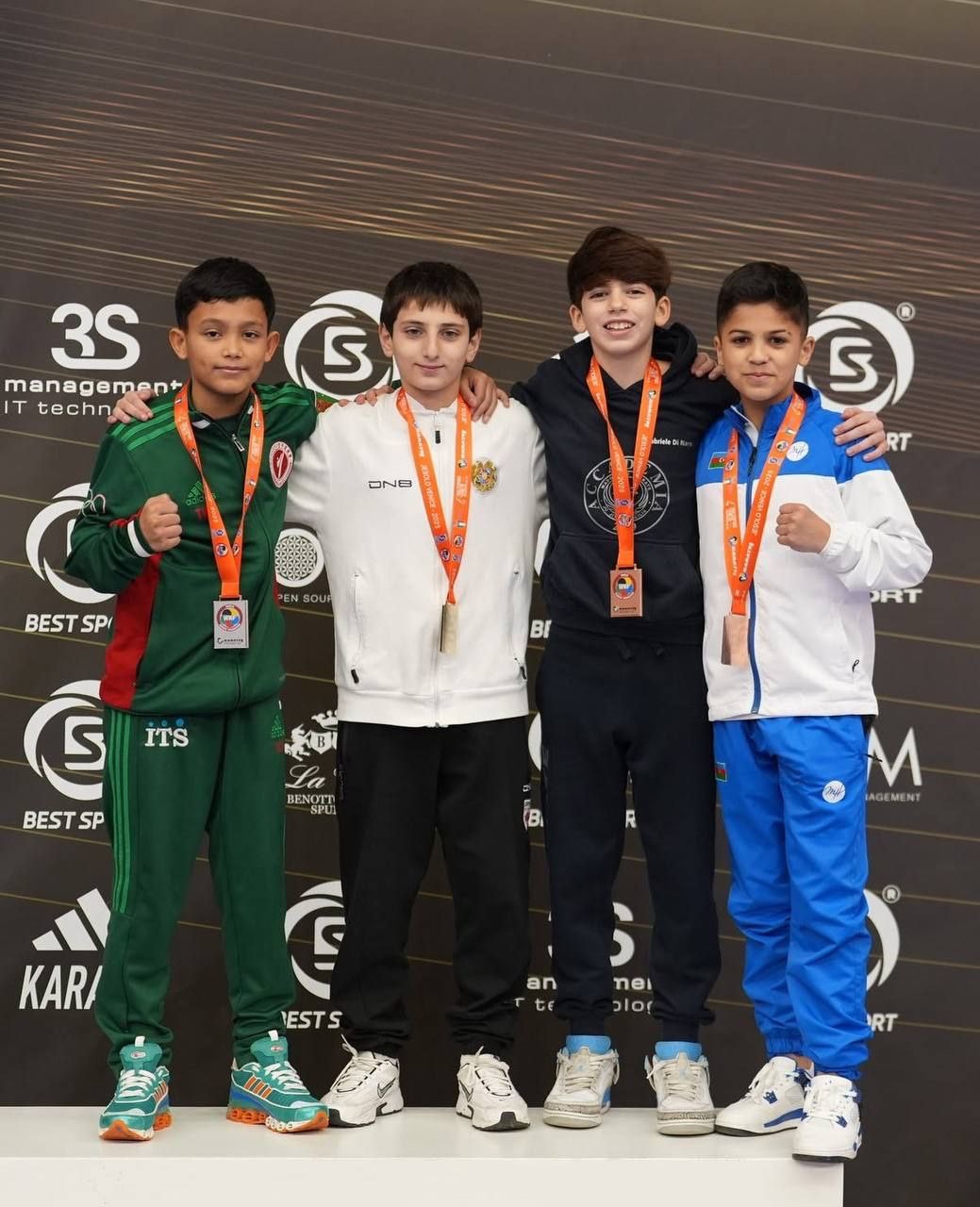 Каратист из Туркменистана завоевал серебро на турнире Молодёжной лиги в Италии