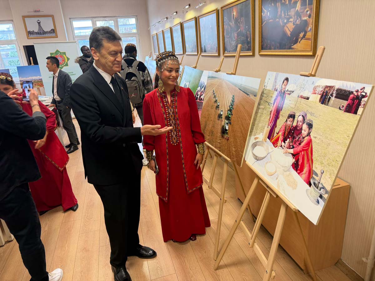 В Турции прошли мероприятия, посвященные 30-летию статуса Постоянного Нейтралитета Туркменистана